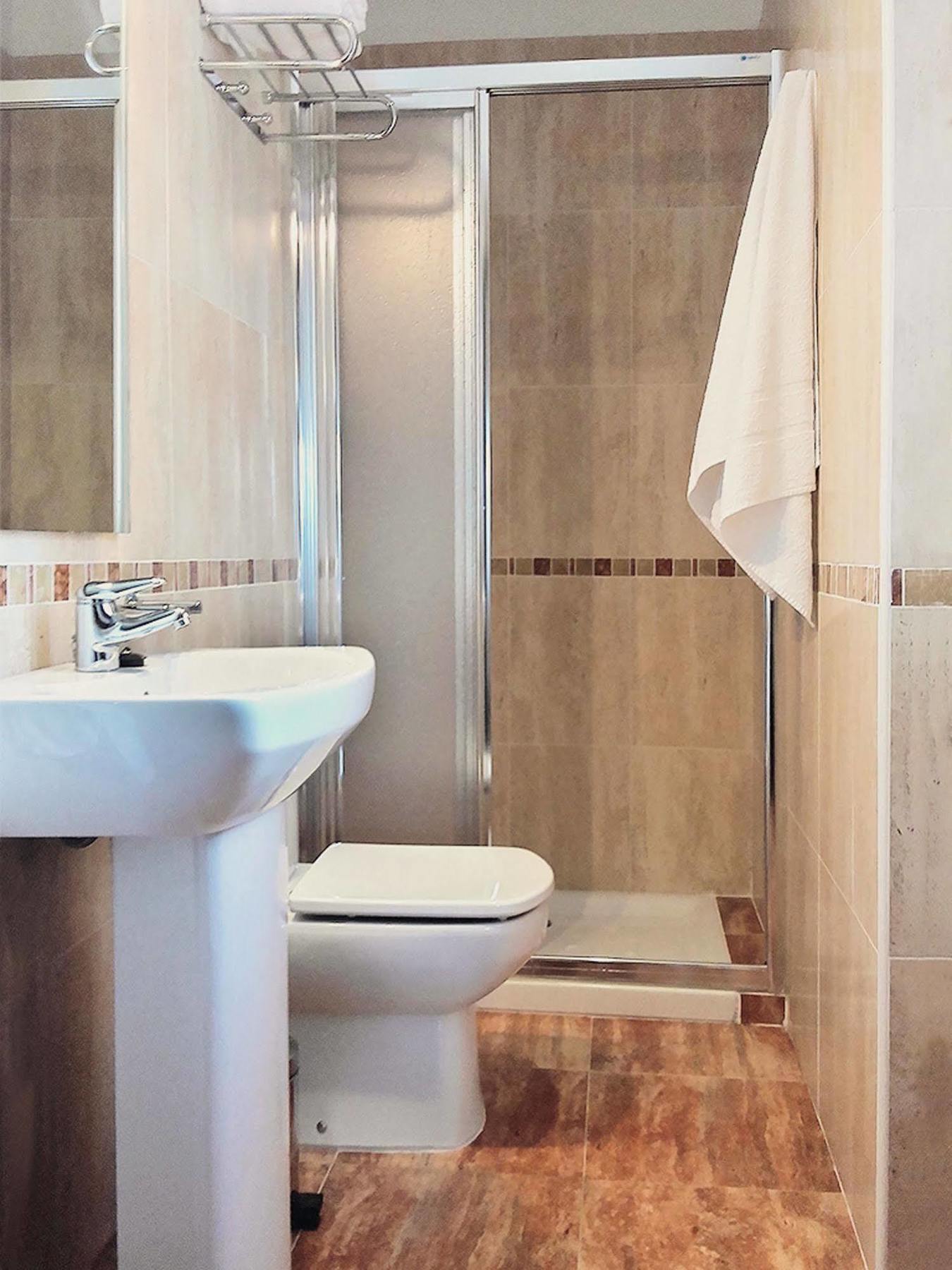 Hotel El Panorama Тапия-де-Касарьего Экстерьер фото